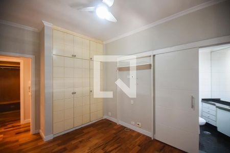 Apartamento à venda com 246m², 4 quartos e 4 vagasSuíte 1