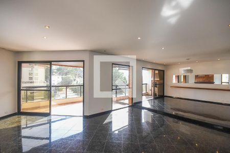 Apartamento à venda com 246m², 4 quartos e 4 vagasSala