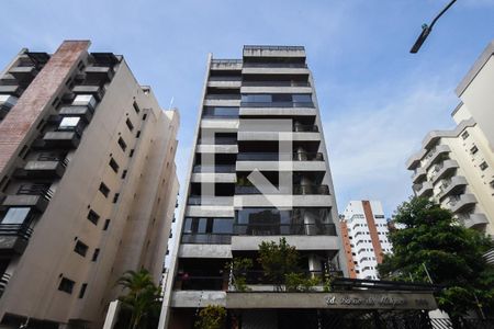 Apartamento à venda com 246m², 4 quartos e 4 vagasFachada