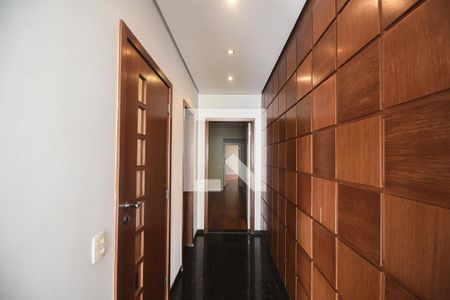 Hall de Entrada de apartamento para alugar com 4 quartos, 246m² em Real Parque, São Paulo