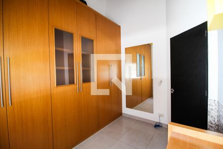 Quarto de casa de condomínio para alugar com 3 quartos, 110m² em Jardim Maria Eugênia, Sorocaba