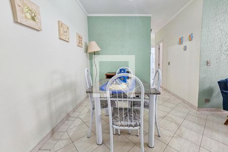 Sala  de apartamento para alugar com 2 quartos, 67m² em Pitangueiras, Guarujá
