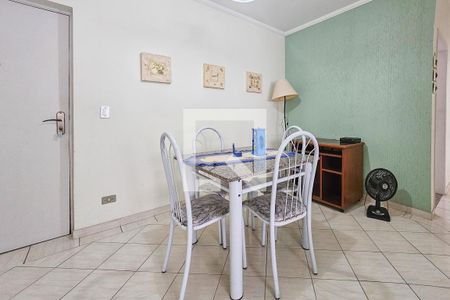 Sala  de apartamento para alugar com 2 quartos, 67m² em Pitangueiras, Guarujá