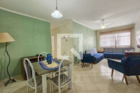 Sala  de apartamento para alugar com 2 quartos, 67m² em Pitangueiras, Guarujá