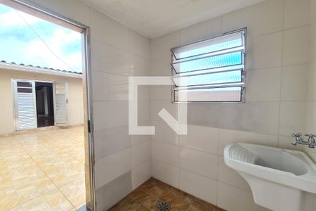 Casa para alugar com 60m², 1 quarto e 1 vaga Casa para alugar com 60m², 1 quarto e 1 vagaÁrea de Serviço