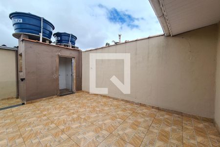 Casa para alugar com 60m², 1 quarto e 1 vaga Casa para alugar com 60m², 1 quarto e 1 vagaQuintal