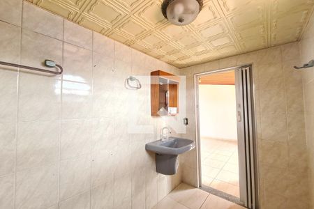 Casa para alugar com 60m², 1 quarto e 1 vaga Casa para alugar com 60m², 1 quarto e 1 vagaBanheiro