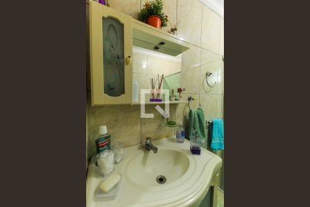 Casa à venda com 231m², 3 quartos e 2 vagasBanheiro