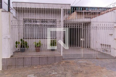 Casa à venda com 231m², 3 quartos e 2 vagasFachada
