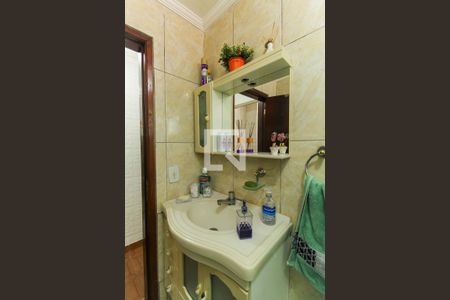 Casa à venda com 231m², 3 quartos e 2 vagasBanheiro