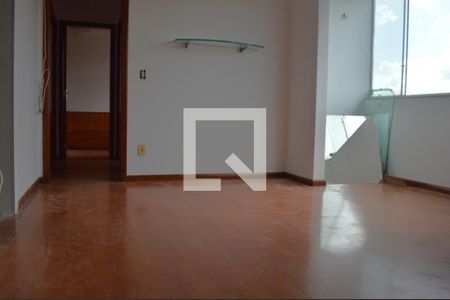 Apartamento para alugar com 78m², 3 quartos e 1 vagaSala