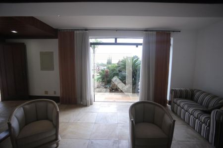 SALA de casa à venda com 5 quartos, 1800m² em Belvedere, Belo Horizonte