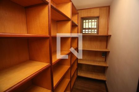 Casa à venda com 1800m², 5 quartos e 6 vagasdispensa