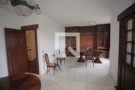 Casa à venda com 1800m², 5 quartos e 6 vagasSala