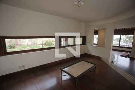 Casa à venda com 1800m², 5 quartos e 6 vagasSala