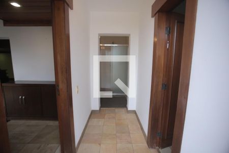 Casa à venda com 1800m², 5 quartos e 6 vagasSAUNA