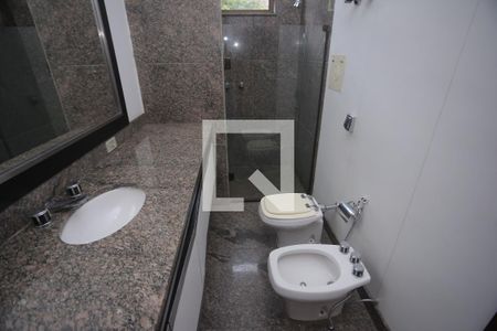 Casa à venda com 1800m², 5 quartos e 6 vagasBanheiro