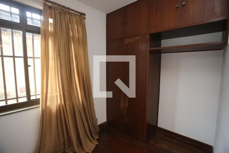 Casa à venda com 1800m², 5 quartos e 6 vagasQuarto Servico