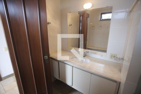 Casa à venda com 1800m², 5 quartos e 6 vagasBANHEIRO SAUNA
