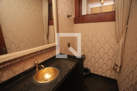 Casa à venda com 1800m², 5 quartos e 6 vagasLavabo