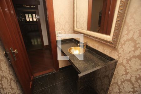 Casa à venda com 1800m², 5 quartos e 6 vagasLavabo