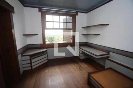 Casa à venda com 1800m², 5 quartos e 6 vagasQuarto 3