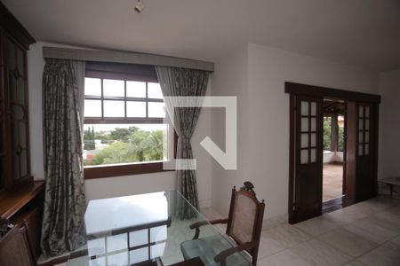 Casa à venda com 1800m², 5 quartos e 6 vagasSala