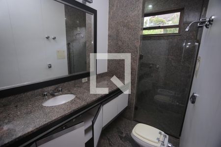 Casa à venda com 1800m², 5 quartos e 6 vagasBanheiro