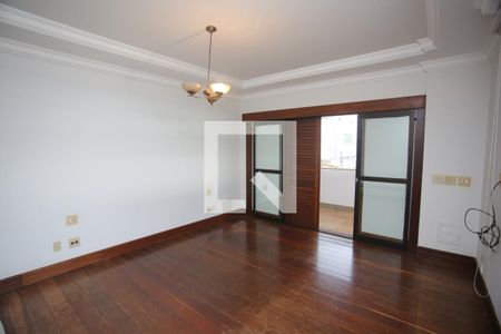 Casa à venda com 1800m², 5 quartos e 6 vagasSuite 4