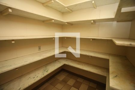 Casa à venda com 1800m², 5 quartos e 6 vagasdispensa