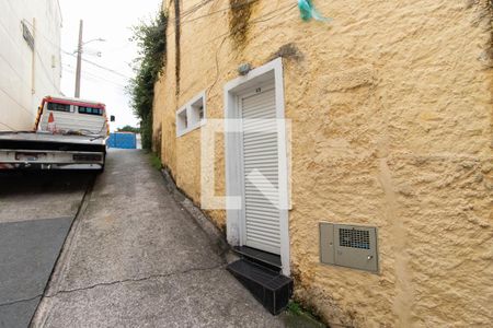 Casa para alugar com 30m², 1 quarto e sem vaga Casa para alugar com 30m², 1 quarto e sem vagaFachada