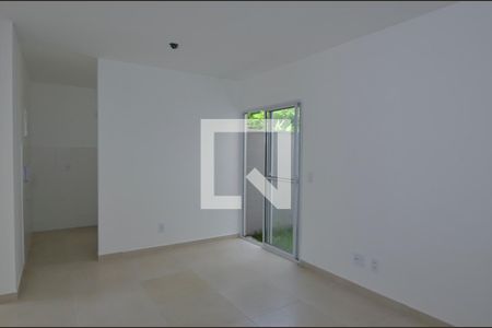 Sala de apartamento à venda com 2 quartos, 57m² em Vargem Grande, Rio de Janeiro
