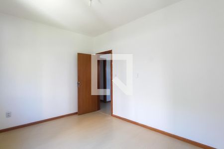 Quarto 1  de apartamento à venda com 3 quartos, 84m² em Chácara das Pedras, Porto Alegre