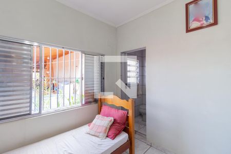 Casa à venda com 181m², 4 quartos e 2 vagasSuíte