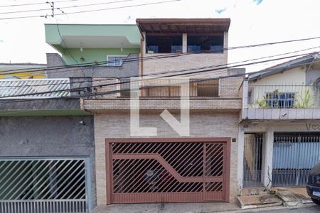 Casa à venda com 181m², 4 quartos e 2 vagasFachada
