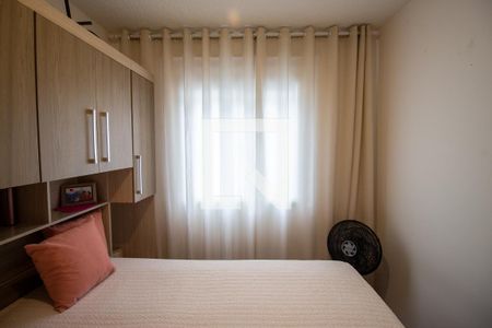 Quarto 1 de apartamento para alugar com 2 quartos, 41m² em Vila Taquari, São Paulo