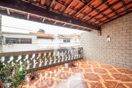Casa à venda com 187m², 4 quartos e 2 vagasVaranda