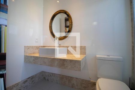 Apartamento para alugar com 150m², 3 quartos e 2 vagas Apartamento para alugar com 150m², 3 quartos e 2 vagasBanheiro da suíte 1