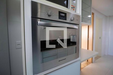 Apartamento para alugar com 150m², 3 quartos e 2 vagas Apartamento para alugar com 150m², 3 quartos e 2 vagasCozinha