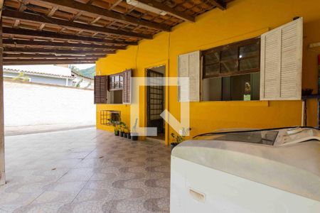 Casa à venda com 890m², 3 quartos e 5 vagasQuintal