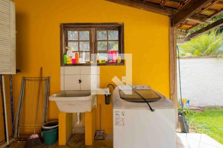 Casa à venda com 890m², 3 quartos e 5 vagasQuintal