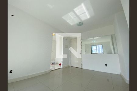 Sala de apartamento à venda com 2 quartos, 42m² em Igara, Canoas