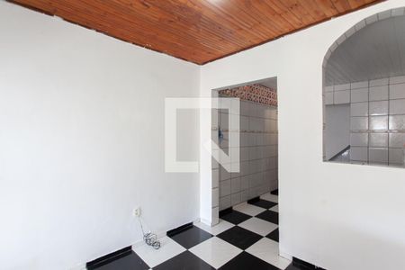 Casa para alugar com 70m², 3 quartos e 1 vaga Casa para alugar com 70m², 3 quartos e 1 vagaSala