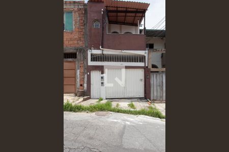 Fachada de casa para alugar com 3 quartos, 70m² em Céu Azul, Belo Horizonte
