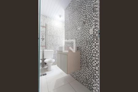 Casa para alugar com 70m², 3 quartos e 1 vaga Casa para alugar com 70m², 3 quartos e 1 vagaBanheiro Social