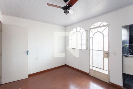 Casa para alugar com 70m², 3 quartos e 1 vaga Casa para alugar com 70m², 3 quartos e 1 vagaSuíte