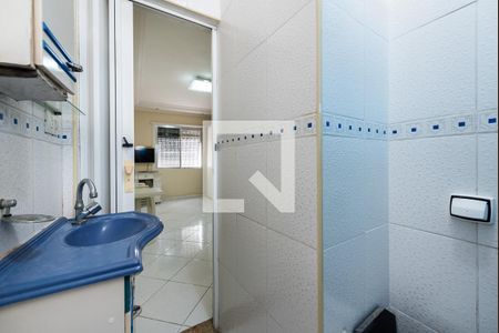 Banheiro de kitnet/studio para alugar com 1 quarto, 42m² em Ponta da Praia, Santos