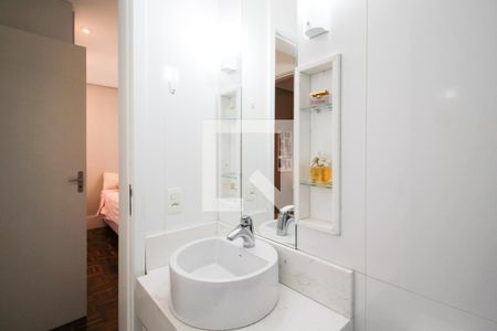 Apartamento para alugar com 100m², 2 quartos e 2 vagasBanheiro social