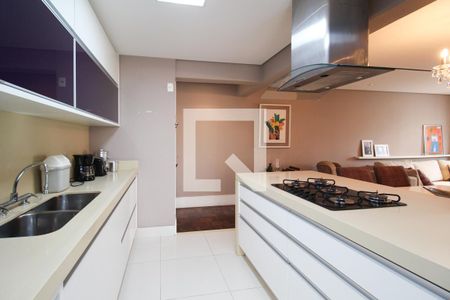 Apartamento para alugar com 100m², 2 quartos e 2 vagasCozinha