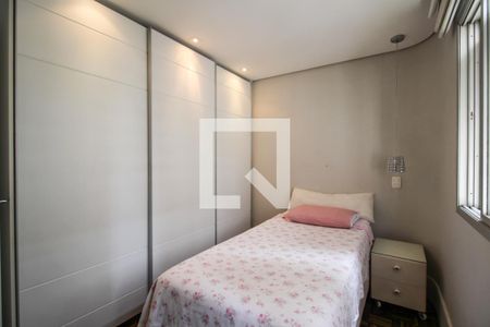 Apartamento para alugar com 100m², 2 quartos e 2 vagasQuarto